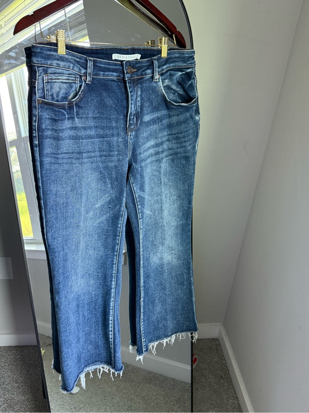 9th and Main Raw Edge Cropped Denim Jean Womens Sz 14